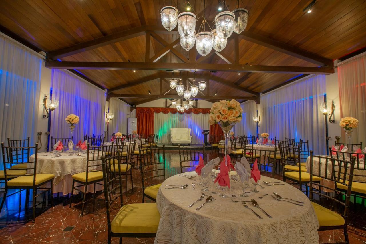 Rosvenil Hotel Tacloban Bagian luar foto